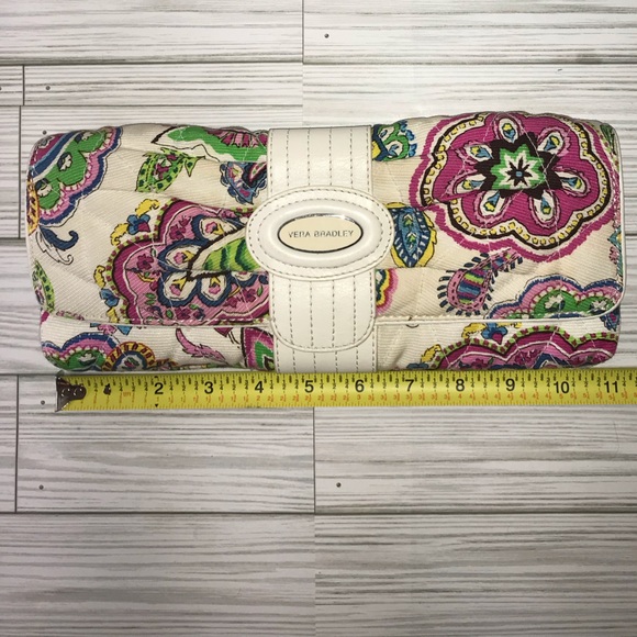 Cute colorful vera Bradley clutch - Picture 8 of 11